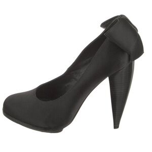 Alice + Olivia Bow Accent Pumps